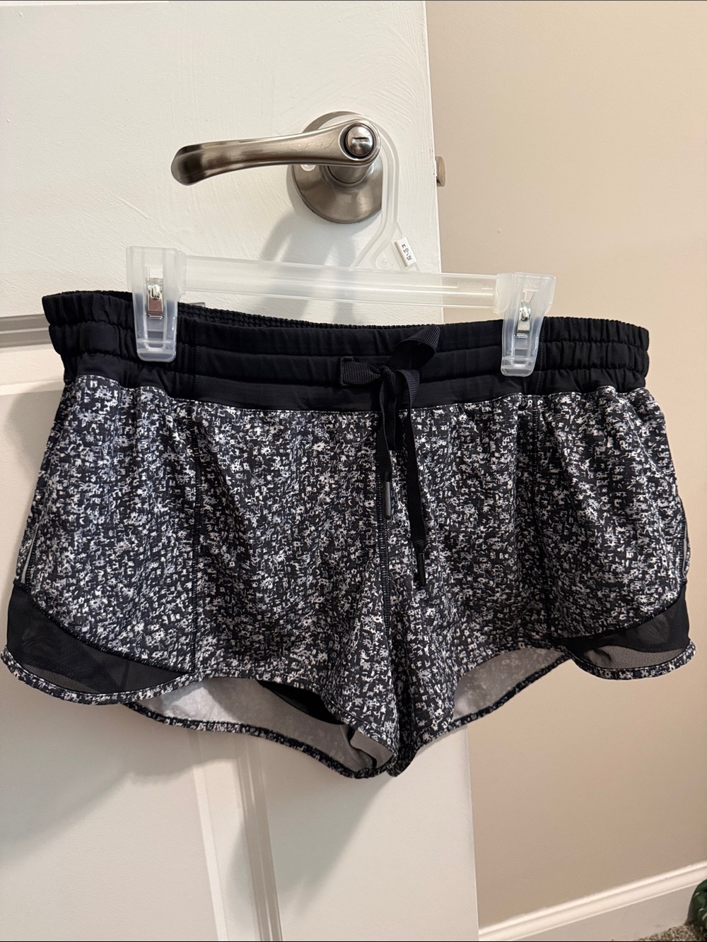 lululemon athletica Black and White Printed Women’s Shorts
